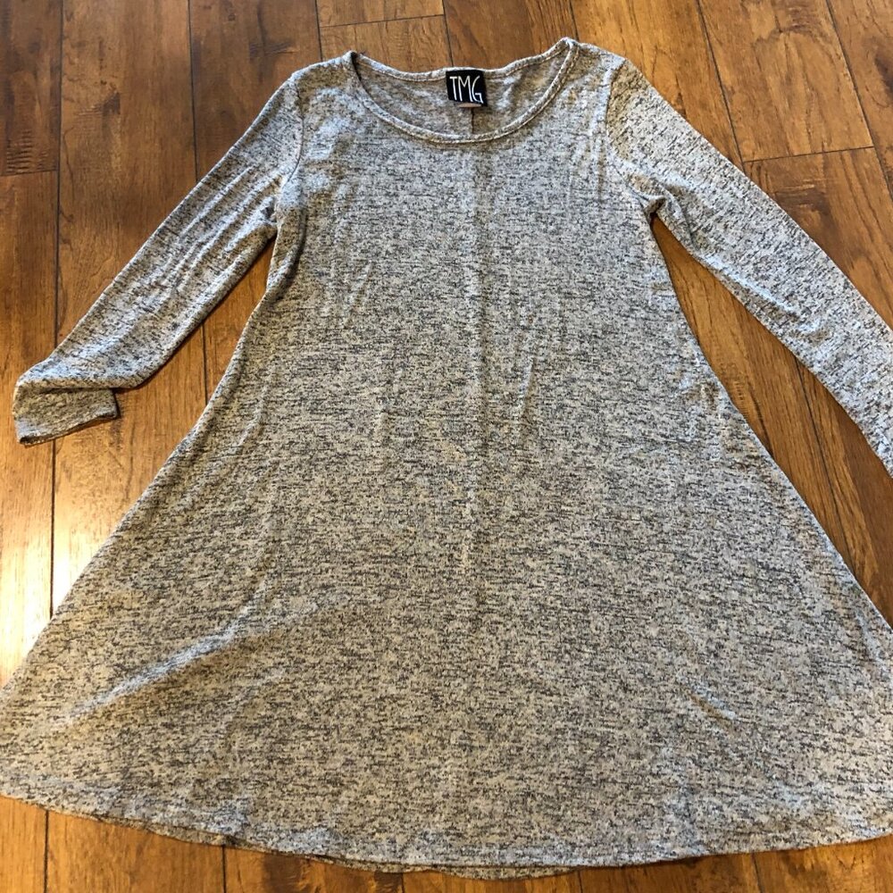 TMG women's size medium heathered gray and light tan dress EUC  no defects